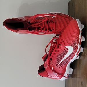 Men's Nike FastFlex Cleats Size 11